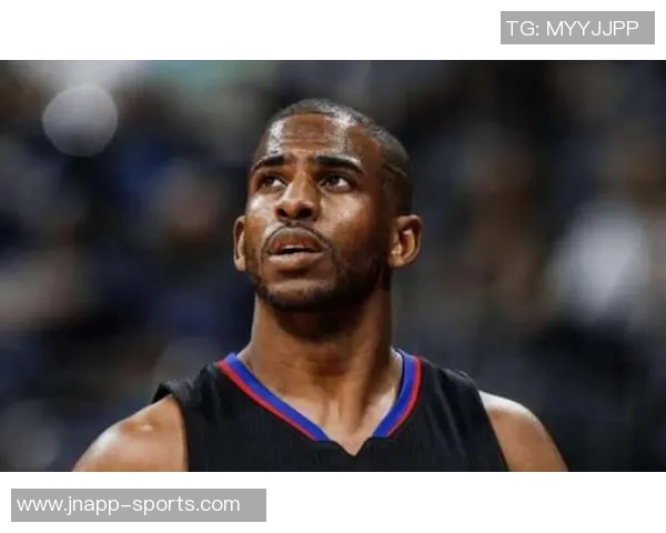 快船首发表现不佳替补发力保罗引领正负值逆转显实力