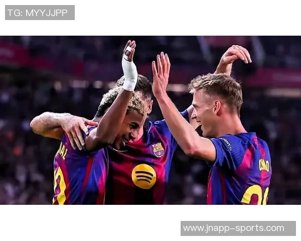 巴萨密切关注阿尔瓦雷斯状态两个月西甲进球荒引发担忧